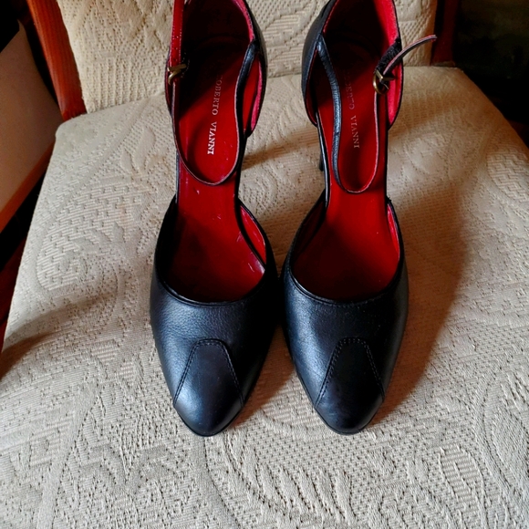 Size 9M Real Leather Black Shoes,Like New, Barely - Picture 1 of 2